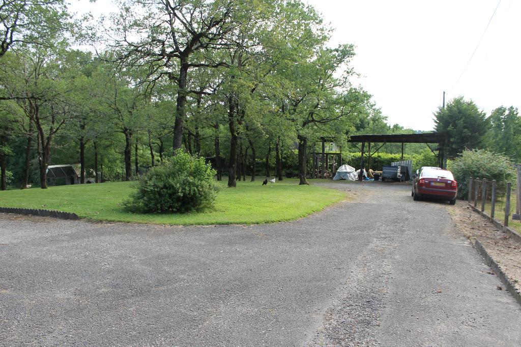 Chambres D'Hotes Le Bois Trinquille Saint-Viance Esterno foto